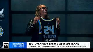 Hall of Famer Teresa Weatherspoon introduced as new Chicago Sky head coach